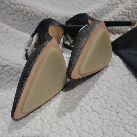 L.A.M.B. WILL Pumps - Picture 3 of 5